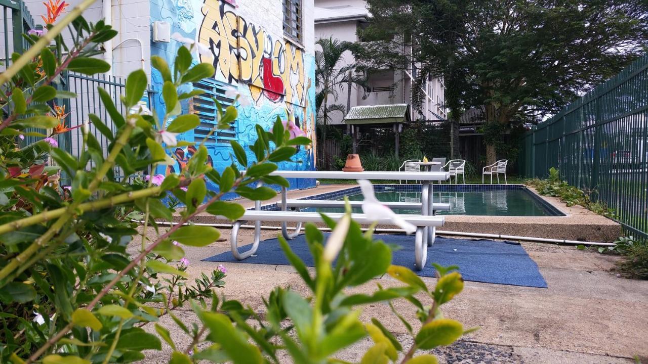 Asylum Cairns Share House Hostel Exterior foto